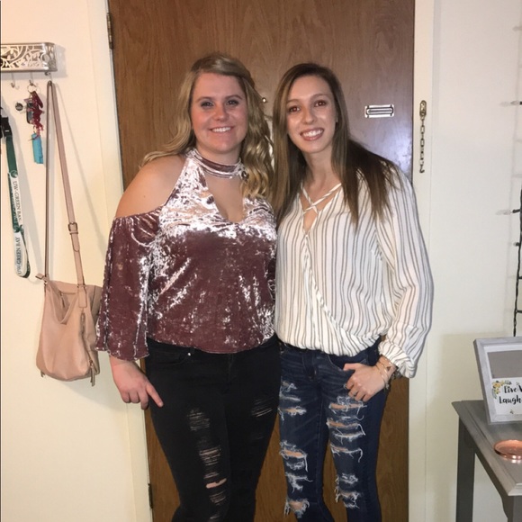 Meet your Posher, Aubree! - Picture 2 of 7